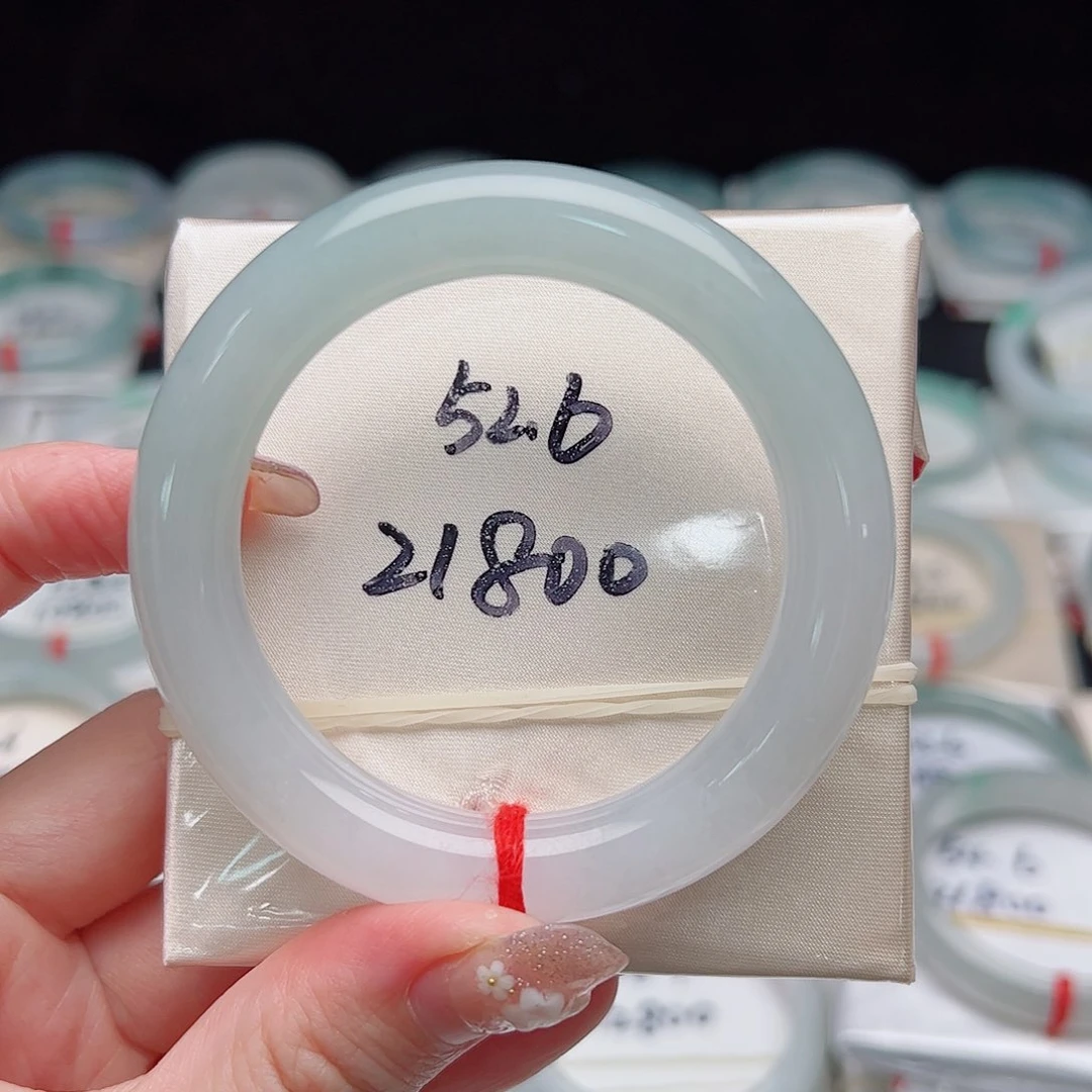 翡翠手镯（圆镯）未镶嵌