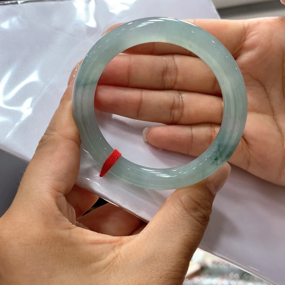 翡翠手镯未镶嵌买断