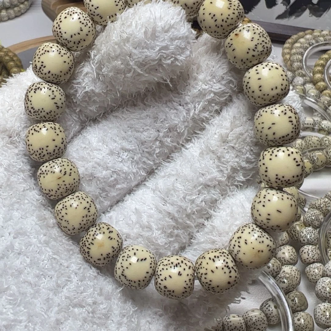 吊坠星月菩提12侧留白