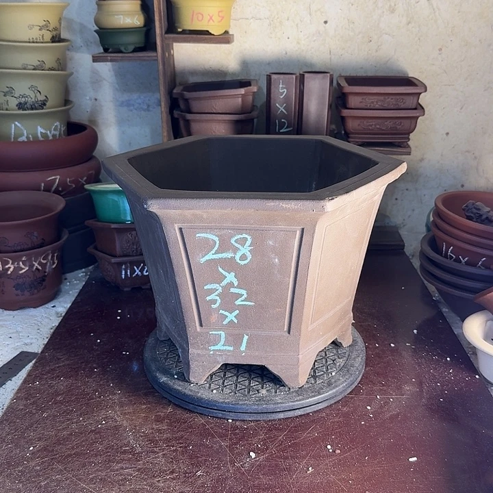 紫砂花盆，手工制作