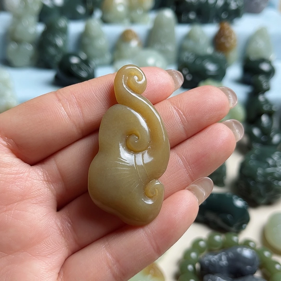 和田玉未镶嵌挂件