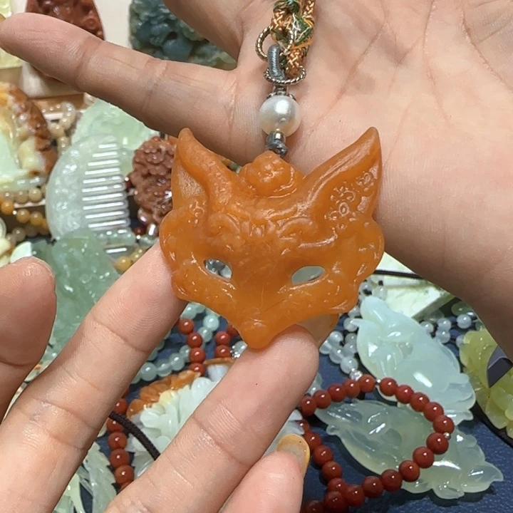 合金蛇纹石玉吊坠
