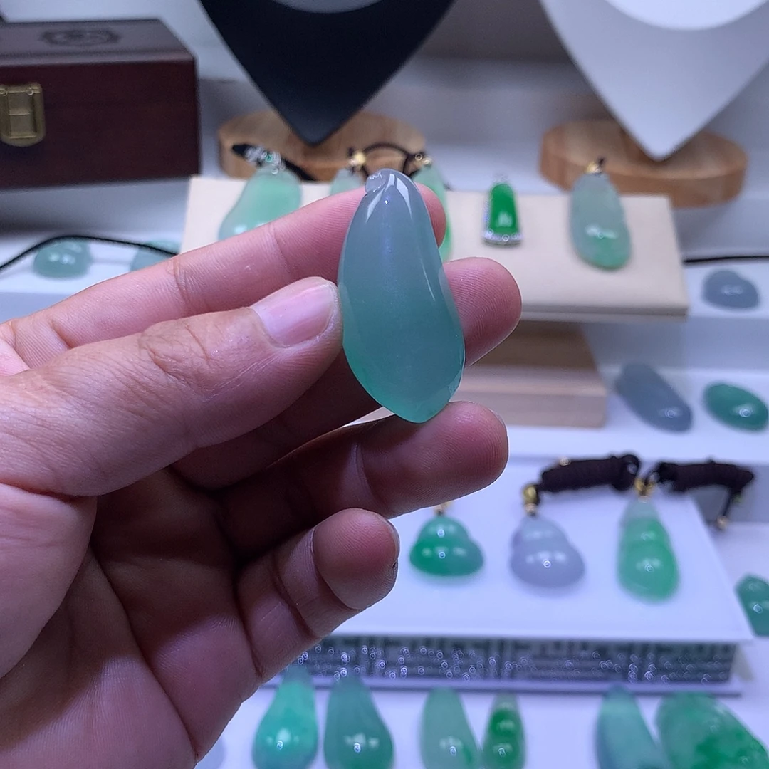 石英石非金属吊坠