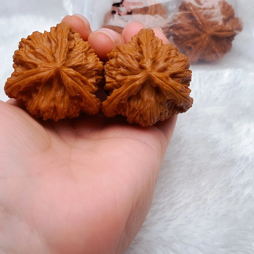 你***生吊坠文玩核桃三棱