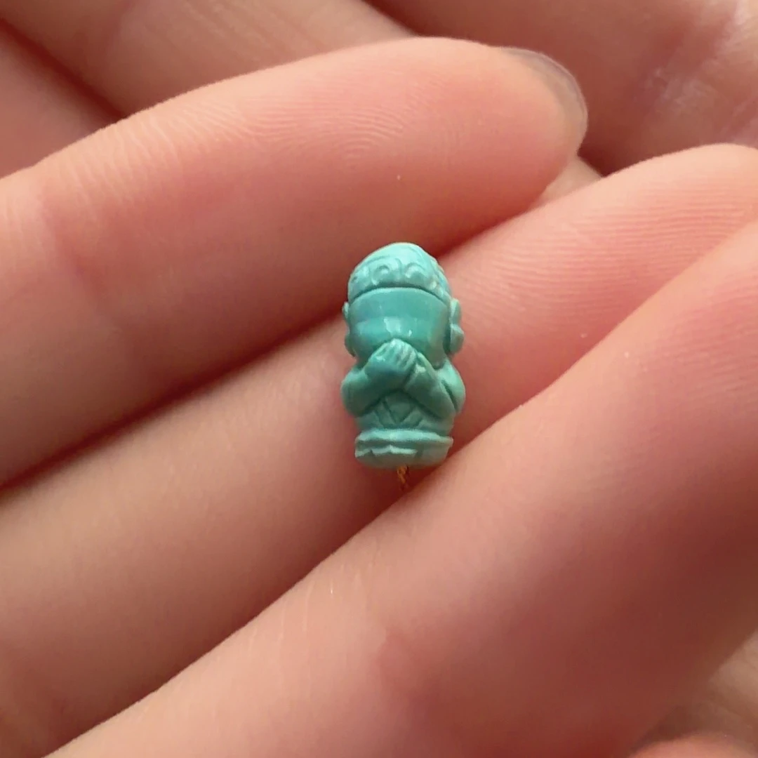 绿松石未镶嵌颈饰