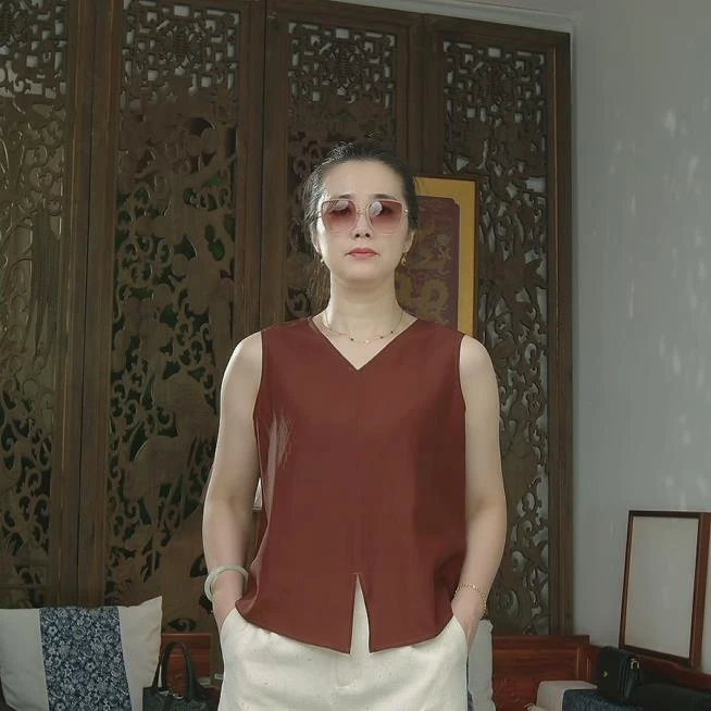 品叔&精工·桑蚕丝绉类红莨红云纱V背心上衣