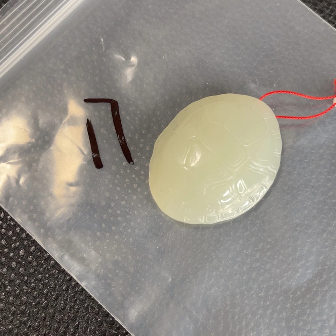 未镶嵌和田玉摆件
