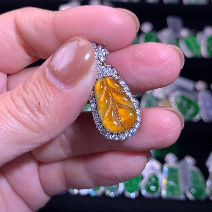 【闪购商品】颈饰银S925镶嵌翡翠