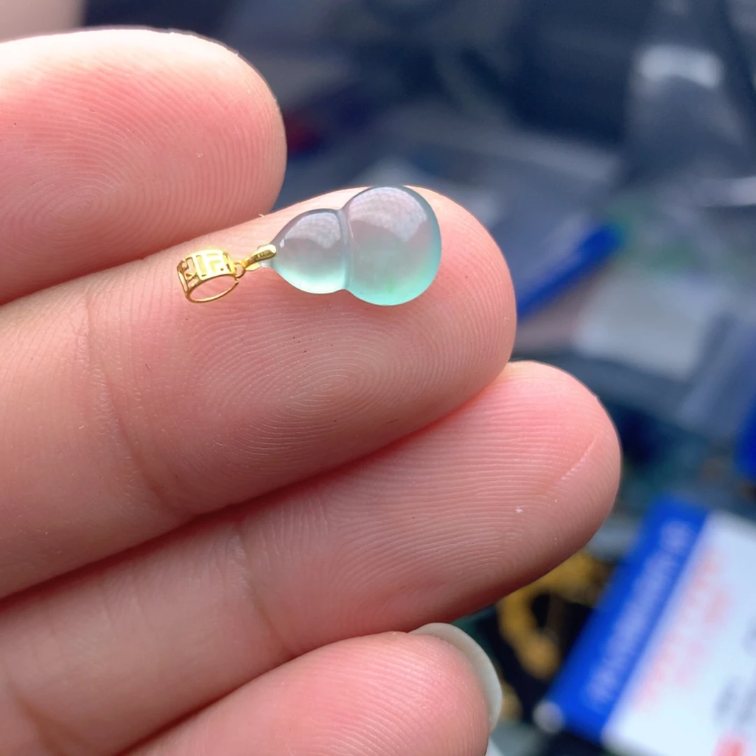 【闪购商品】颈饰18K金镶嵌翡翠翡翠