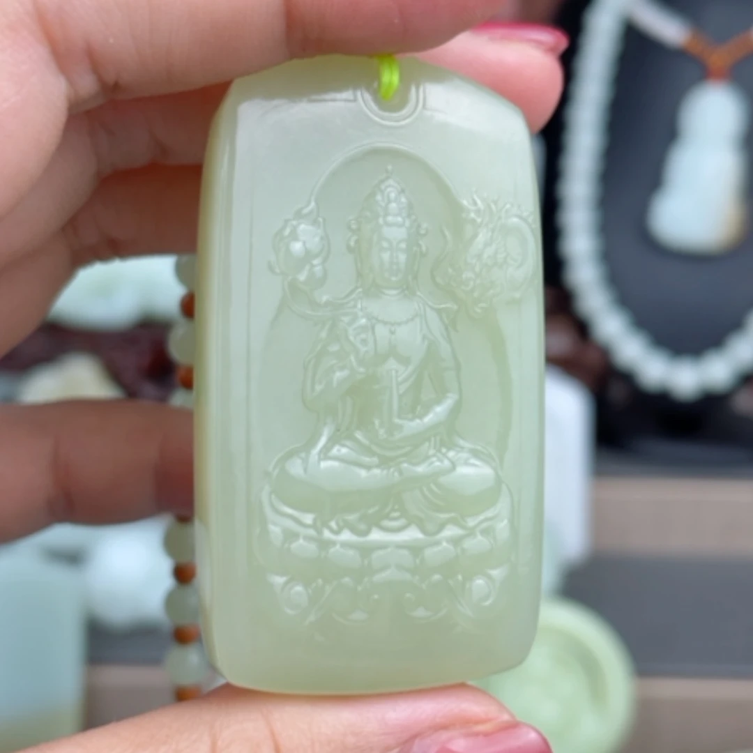 【闪购商品】颈饰未镶嵌和田玉
