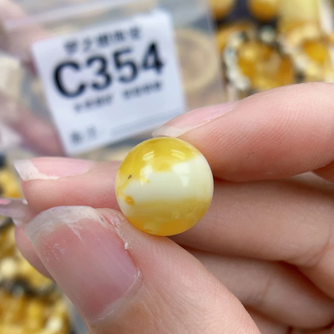 未镶嵌琥珀珠宝奇石12