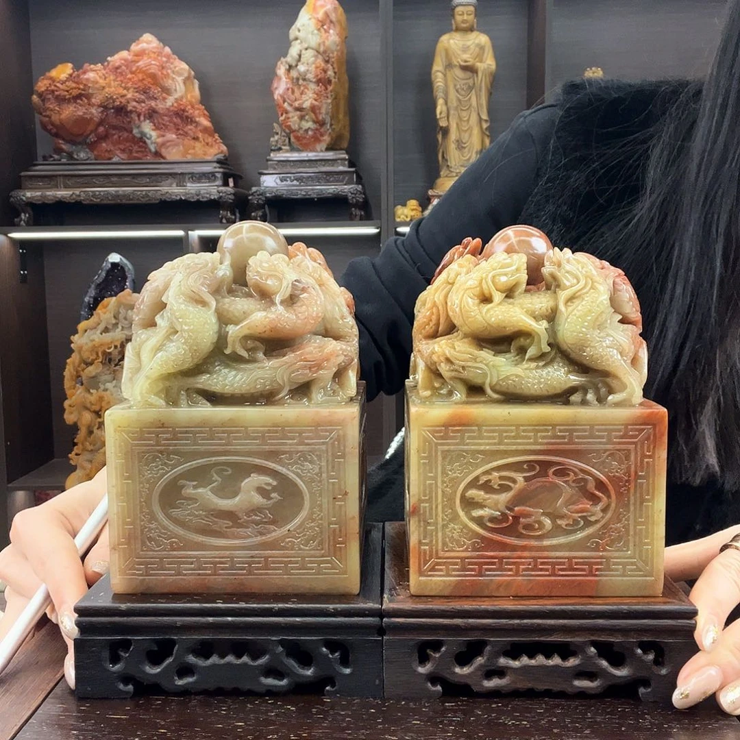 寿山石鸿*。。。。。。。。。。。。。。。