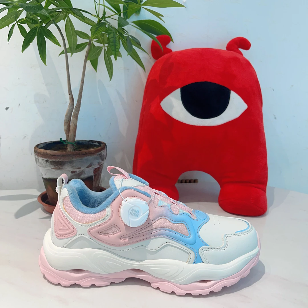 Abckids童鞋女童中大童冬季皮面防水加绒运动鞋