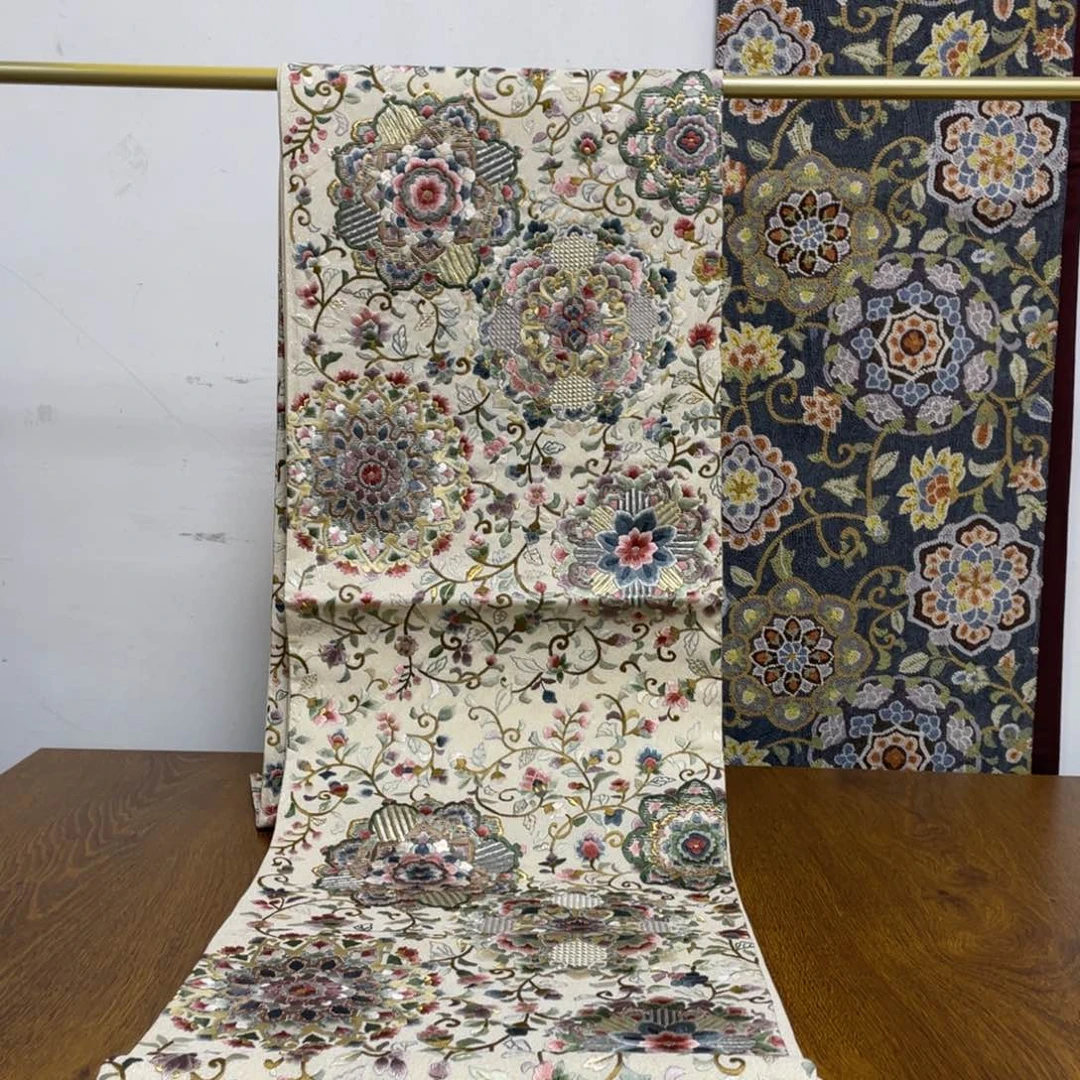 织绣织锦工艺轻微