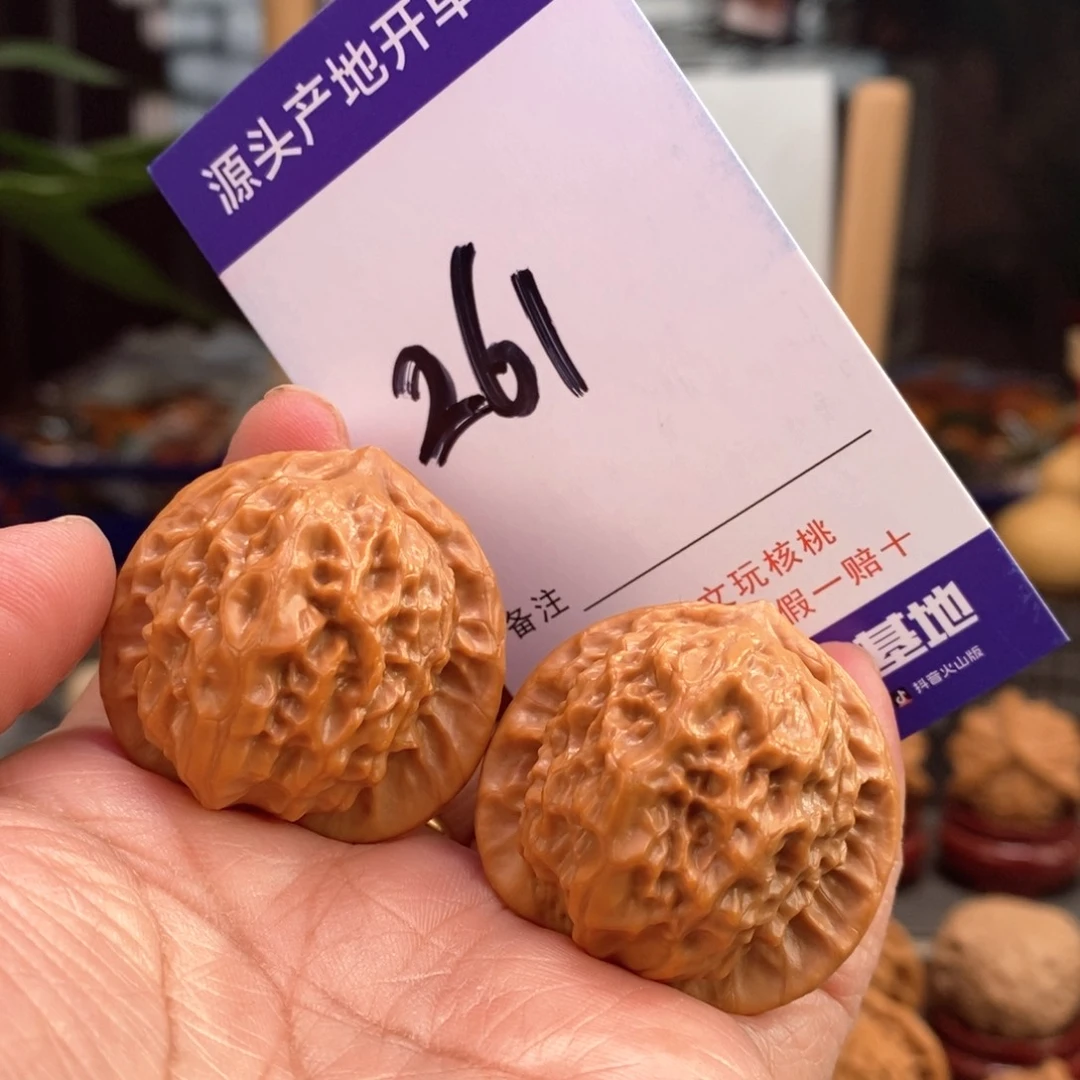 文玩核桃把件36.5手盘瓷娃娃261号