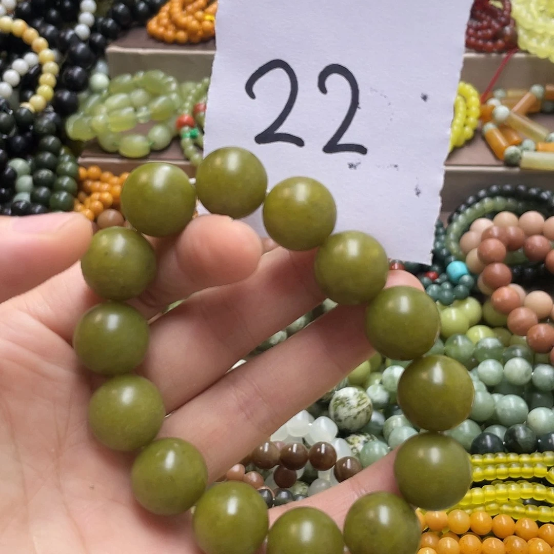 未镶嵌蛇纹石玉手链