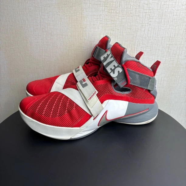 95新 MM6 43码/詹姆斯/战士9/狮王/复古球鞋潮鞋/无原盒/由原盒