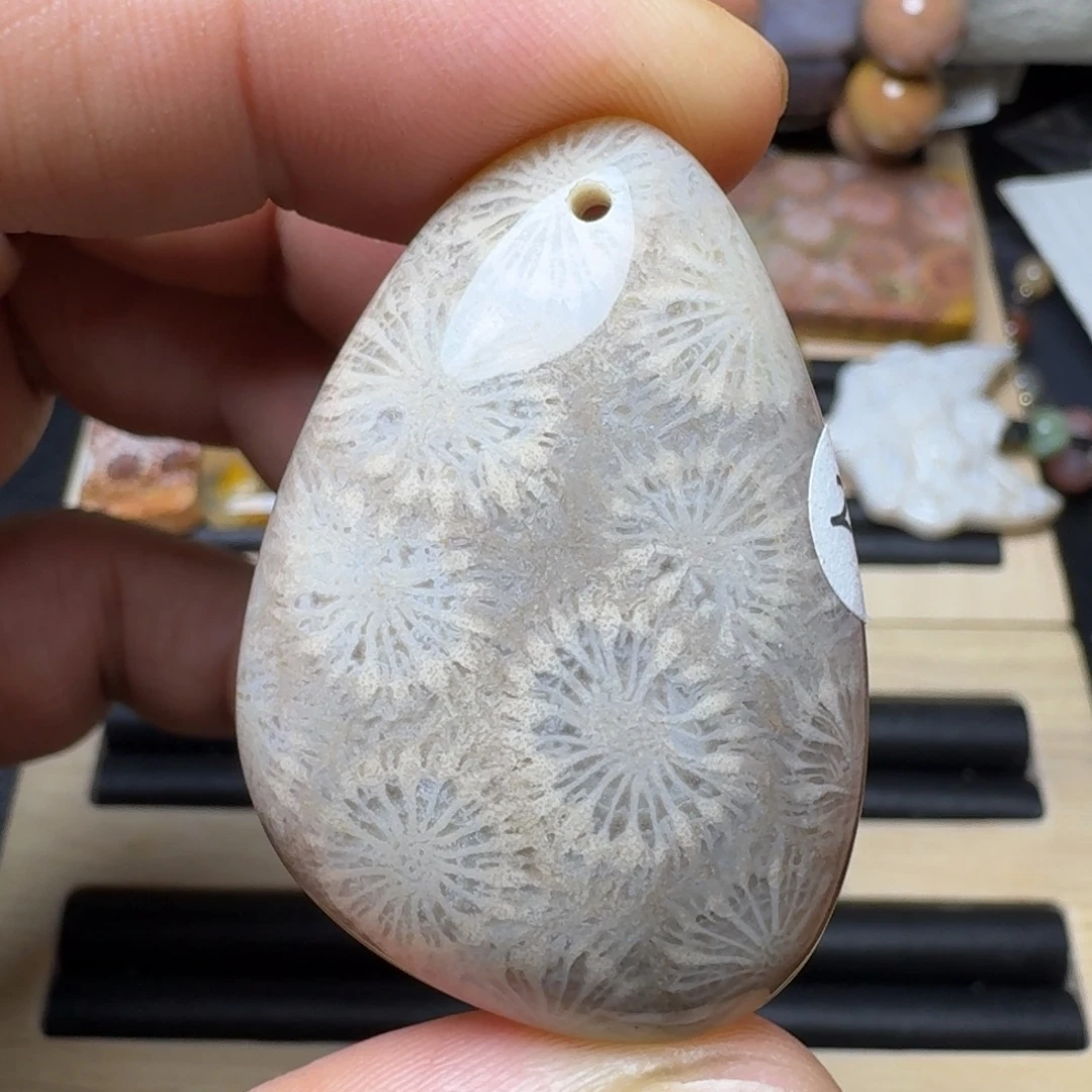 硅化玉未镶嵌纯天然色有机玉石保真色