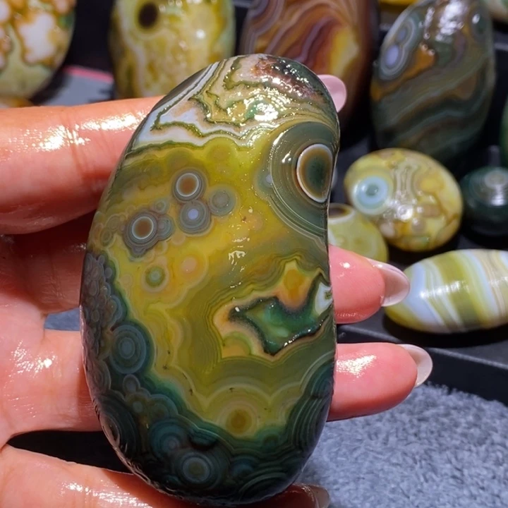 玛瑙/玉髓未镶嵌珠宝奇石87