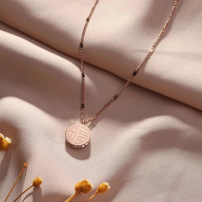 钛钢项链 2713钛钢夹镶满锆福喜双面可戴锁骨项链（链长45）