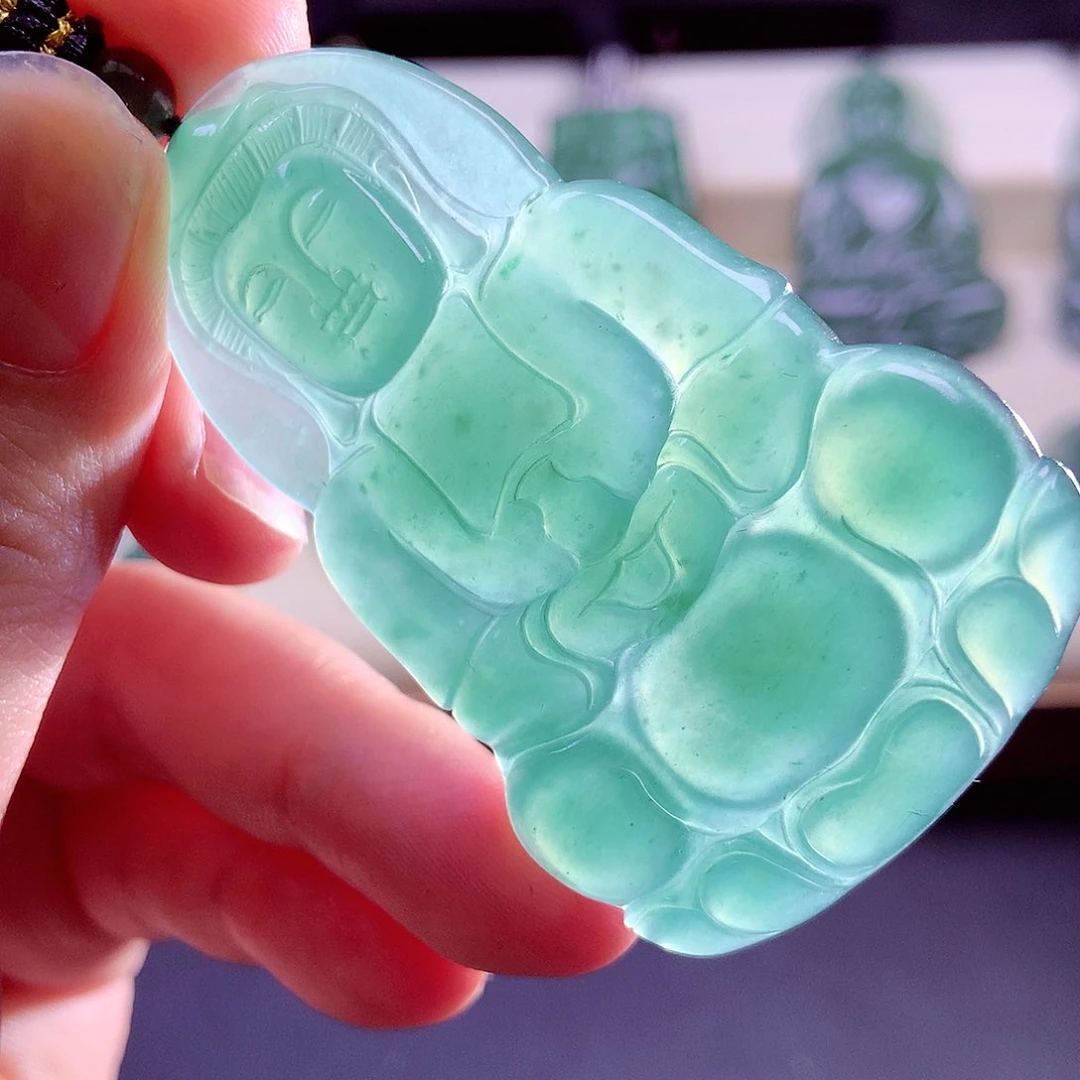 【闪购商品】颈饰未镶嵌翡翠天然