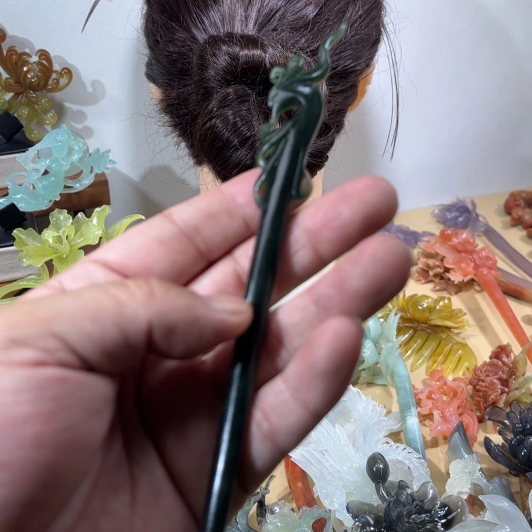 悦****蛇纹石玉未镶嵌发簪