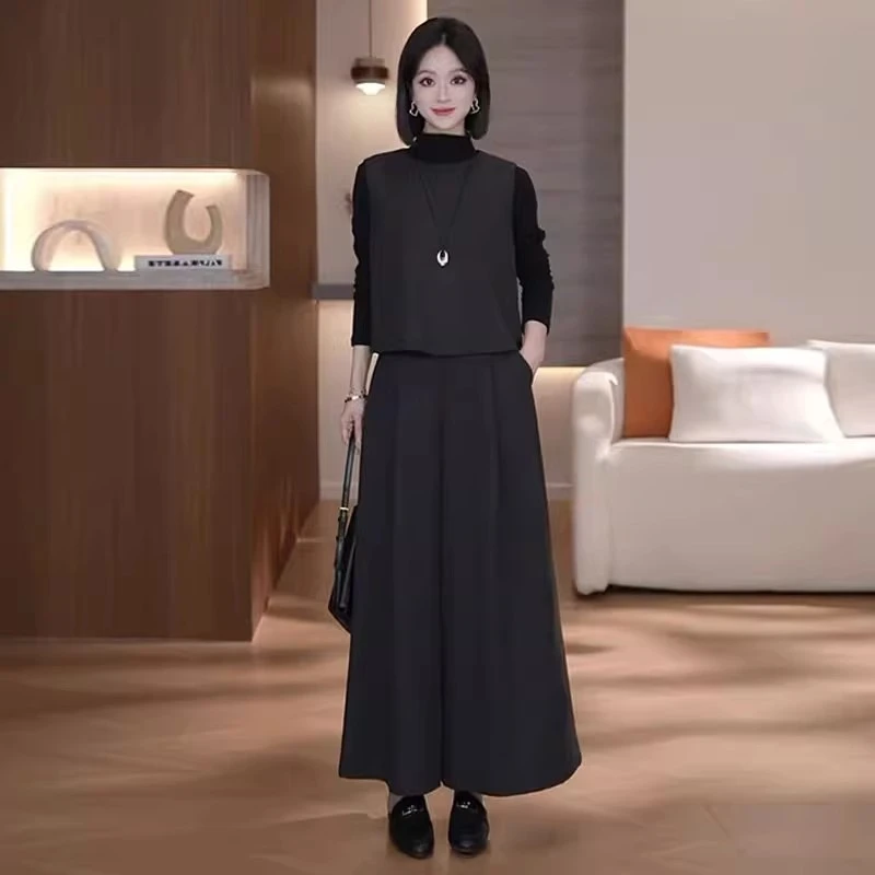 拉夏贝尔时尚套装女2025秋季新款显瘦减龄马甲打底衫阔腿裤三件套