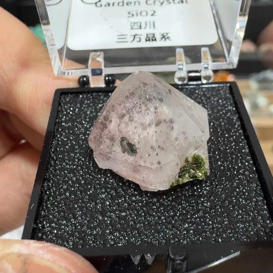 月下珠宝严选矿物