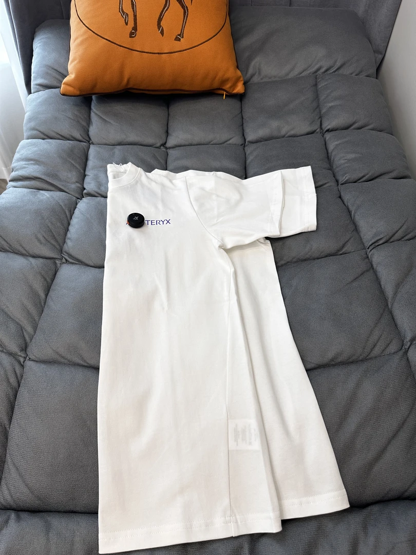 鸟涂鸦款男女同款T恤