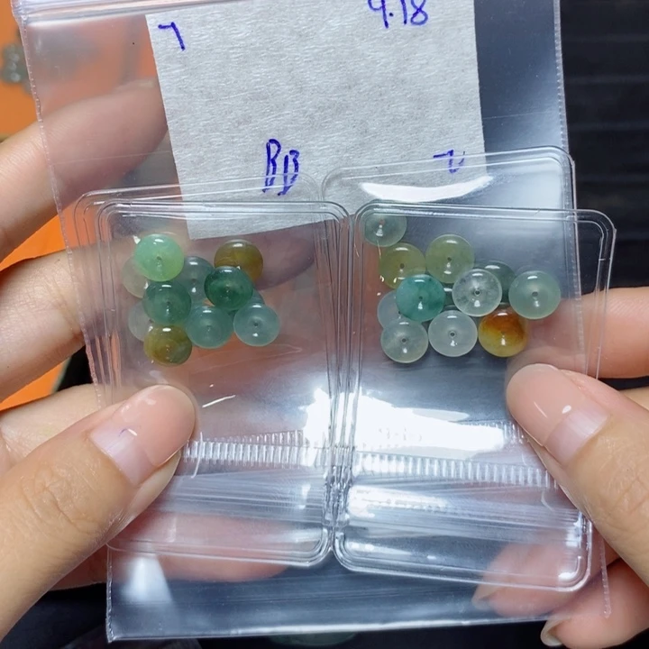 我***冯未镶嵌定制翡翠不退