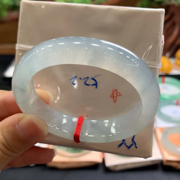 翡翠手镯未镶嵌20号必拍炸光