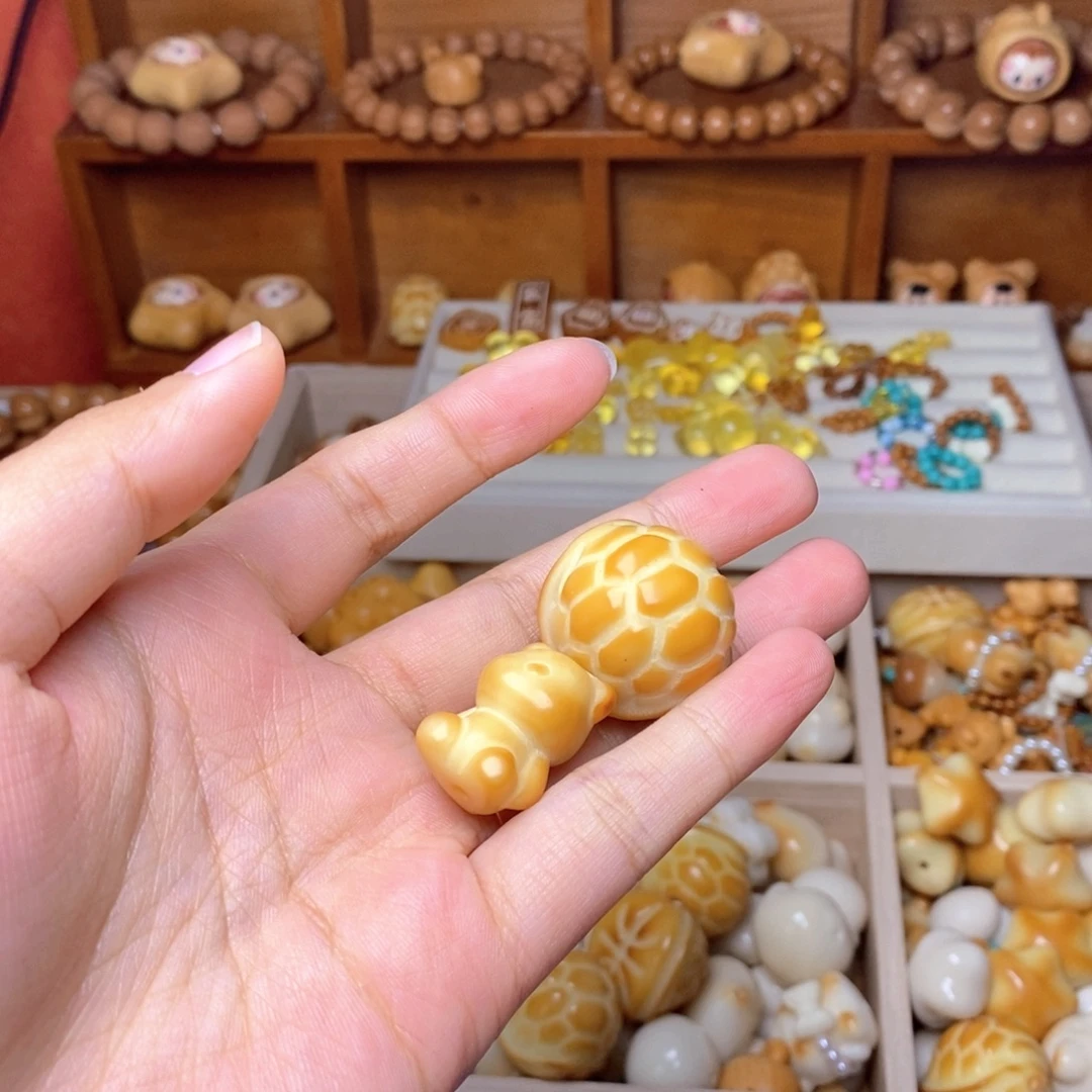 手串猴头核桃小熊，富甲天下，两点籽