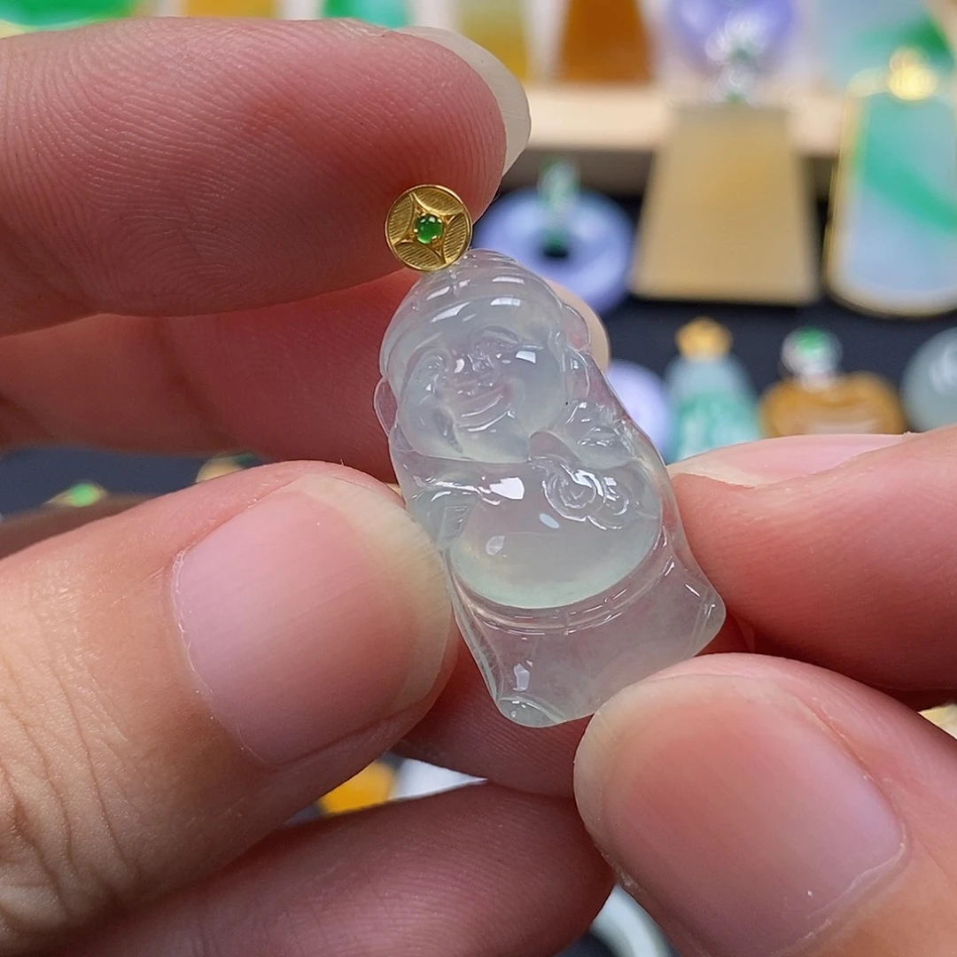 翡翠18K金镶嵌颈饰翡翠