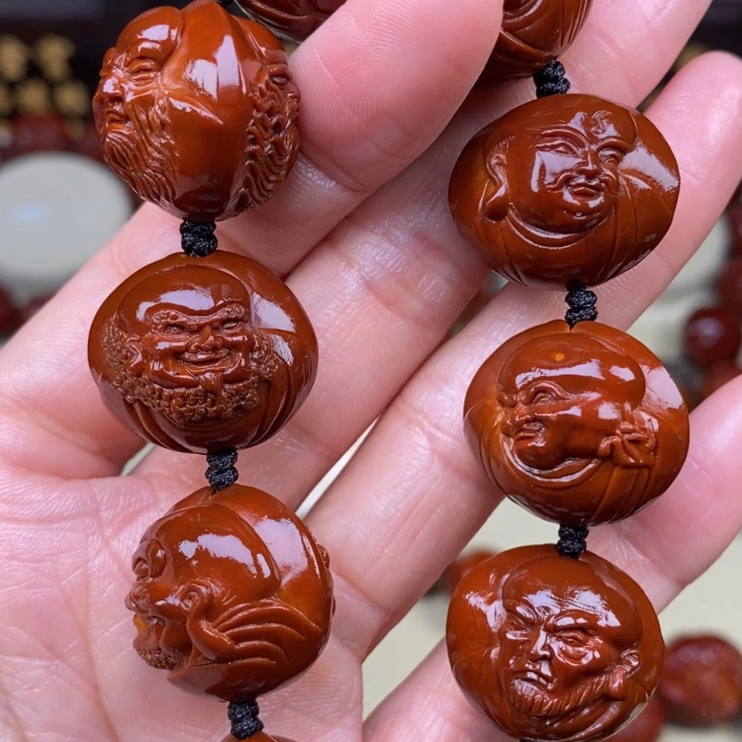 小***生橄榄核吊坠十八罗汉