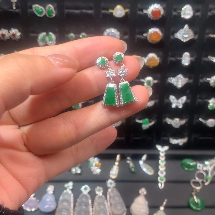 茶***.翡翠银S925镶嵌颈饰耳钉