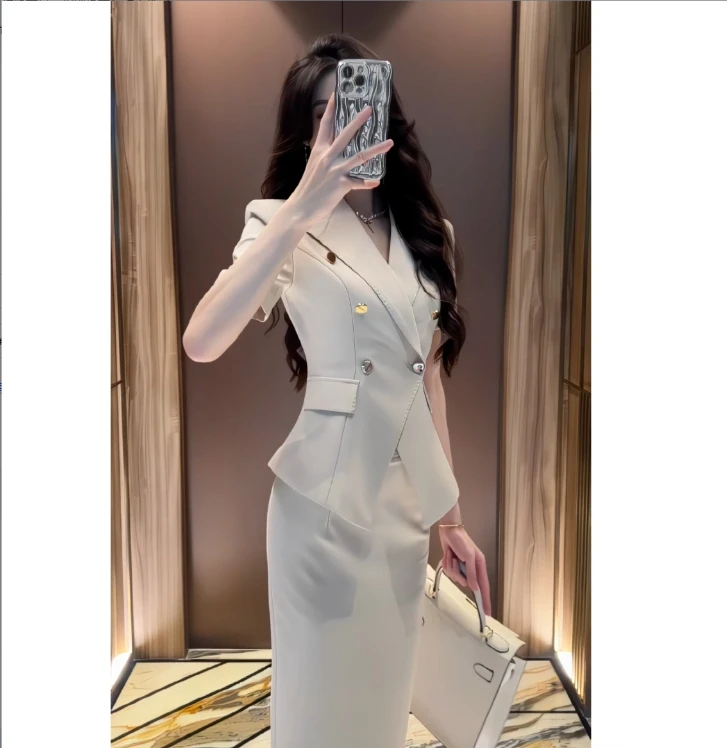2025夏季新款重工修身显瘦小众设计师款时尚套装女6067
