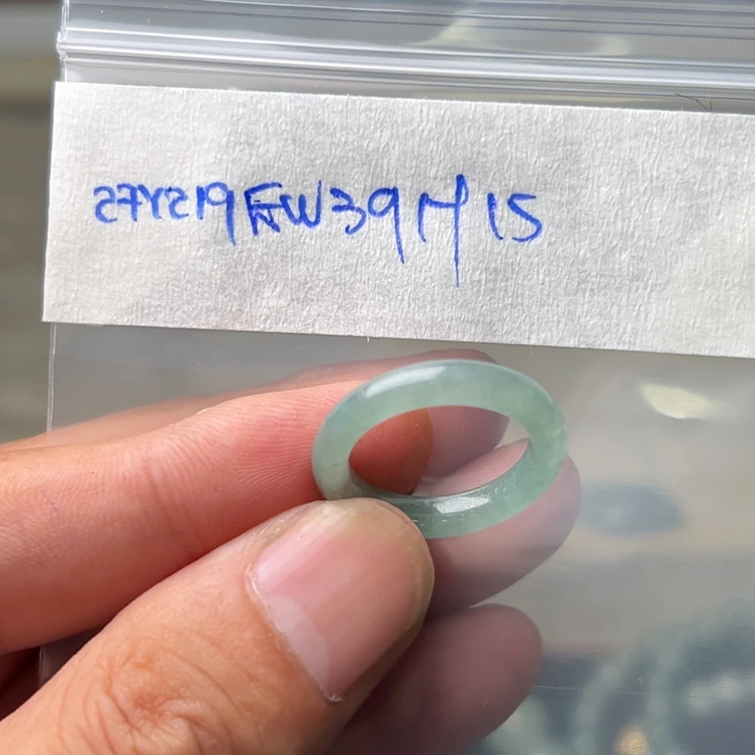 定制翡翠未镶嵌云****闲