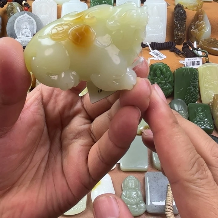 和田玉未镶嵌颈饰