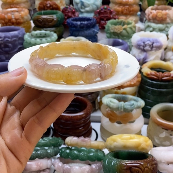 石英质玉未镶嵌手镯