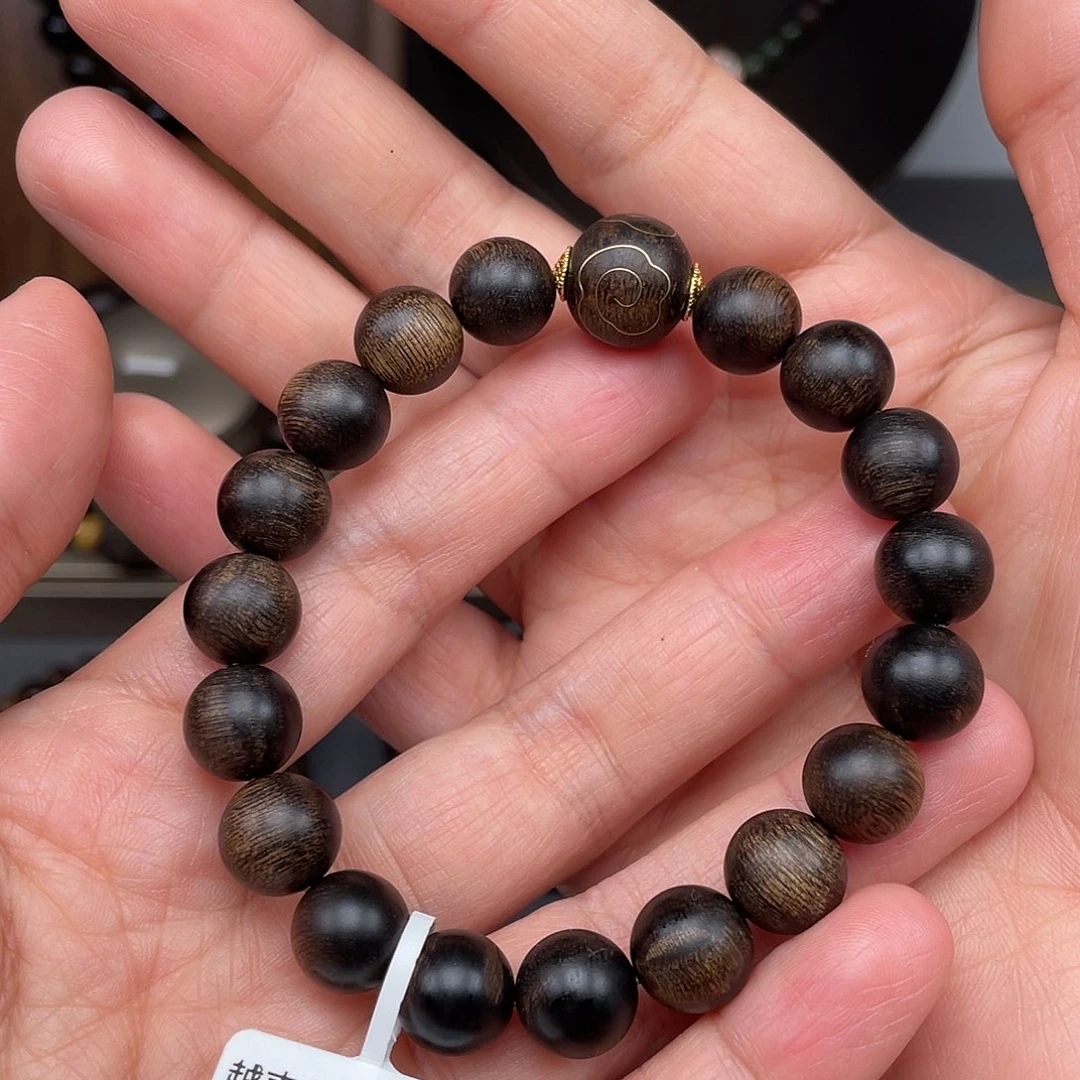 沉香手串越南芽庄白棋玉化瘤疤