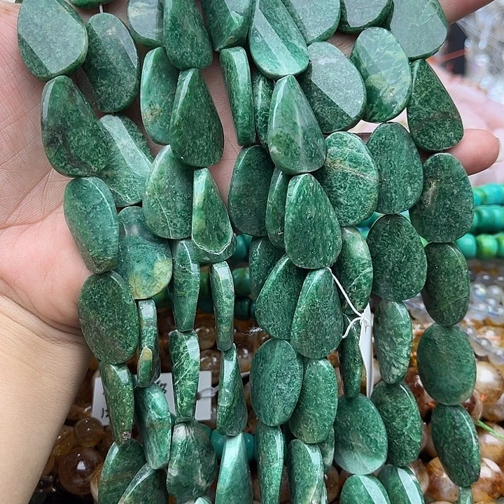 未镶嵌玛瑙/玉髓珠宝半成品一条18/24mm左右绿云母