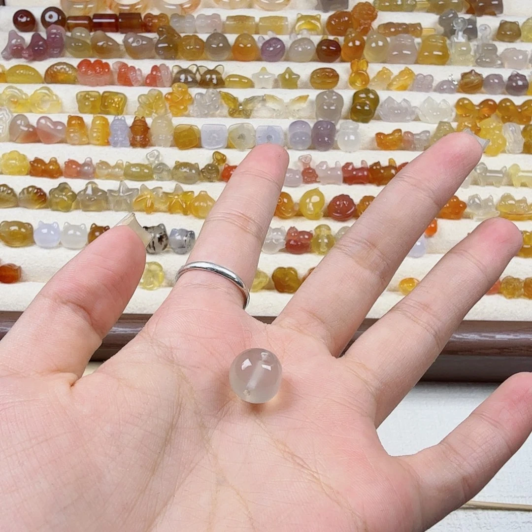 言***.玛瑙/玉髓合金颈饰