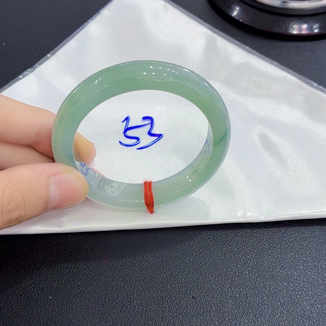 翡翠未镶嵌手镯天然缅甸翡翠手镯