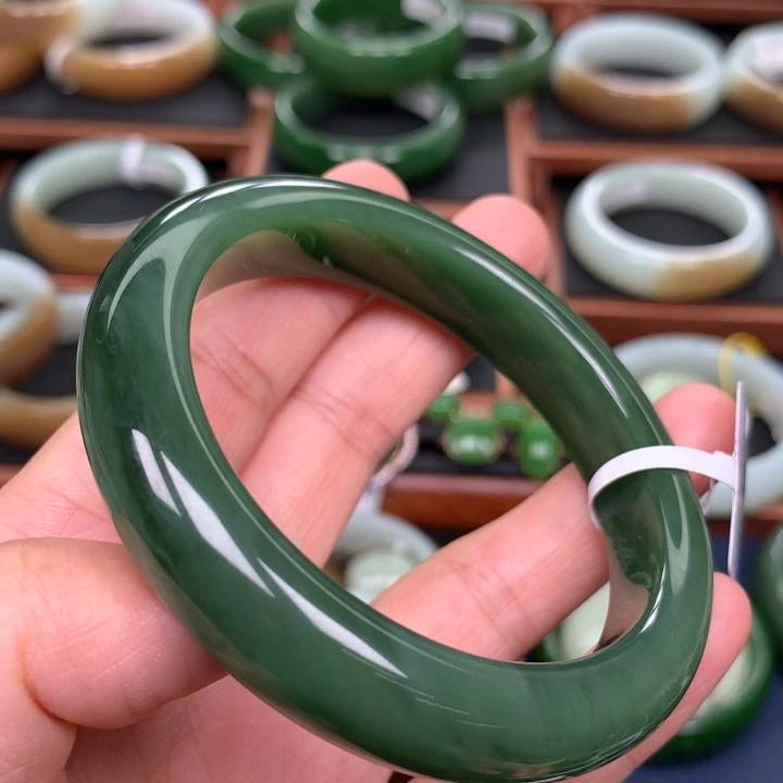和田玉（碧玉）手镯未镶嵌58