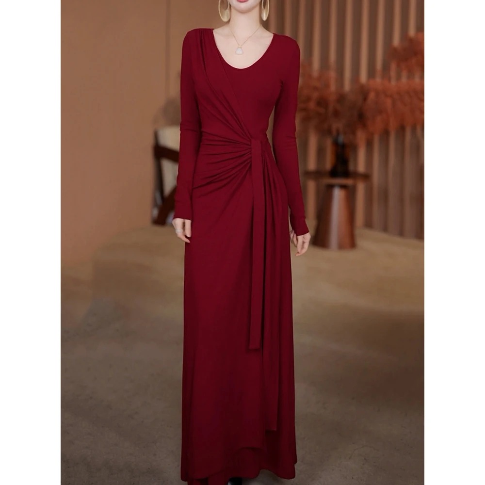 高级感红色收腰包臀长裙女2026春季新款轻奢优雅小香风长袖连衣裙