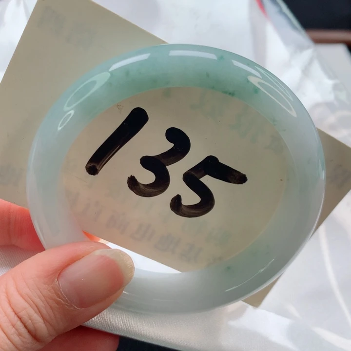 未镶嵌手镯翡翠正