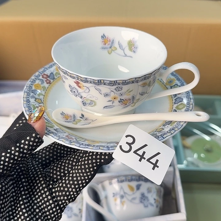 瓷片很好看的咖啡杯五杯五碟五勺