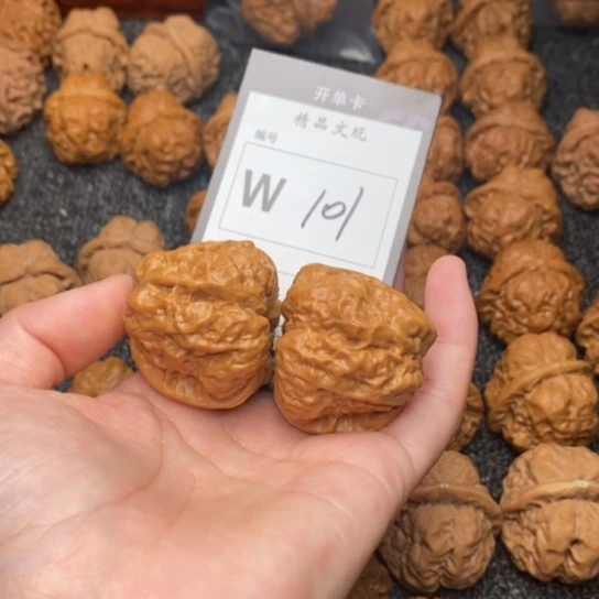 吊坠桃核我是第一百39