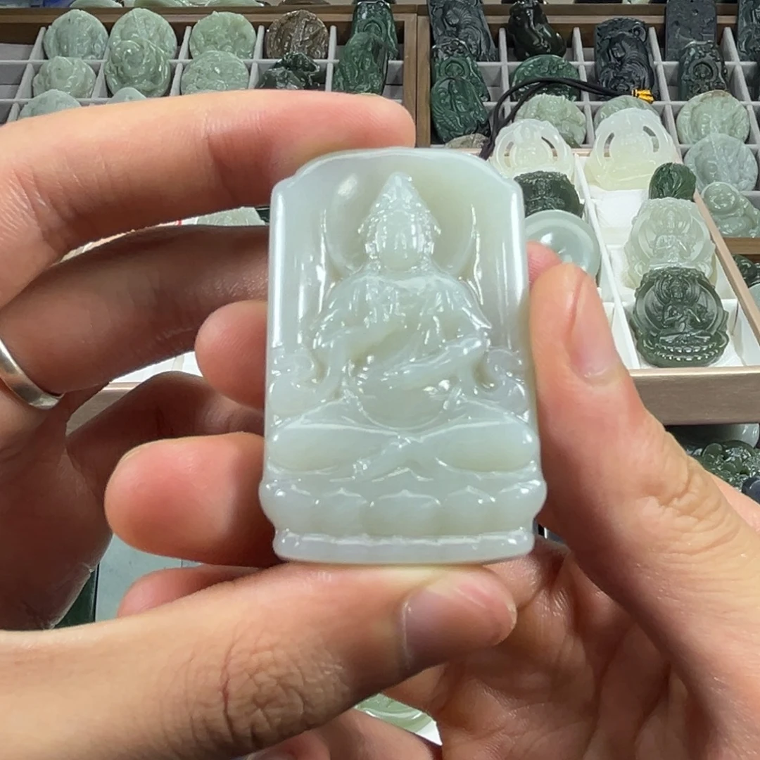 和田玉未镶嵌颈饰