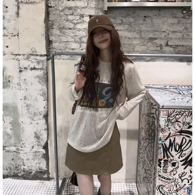 2025早秋新款女韩系穿搭圆领印花长袖上衣气质高腰显瘦开叉半身裙